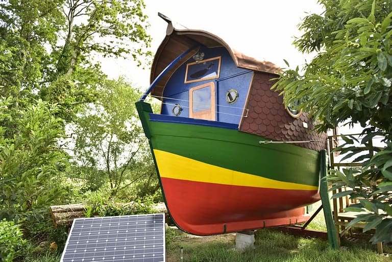 the boat cottage: eco-rental and unusual accommodation finistère Sud Bretagne: