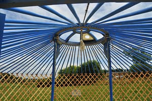 In the southern finistère, the structure of the Mongolian yurt at the